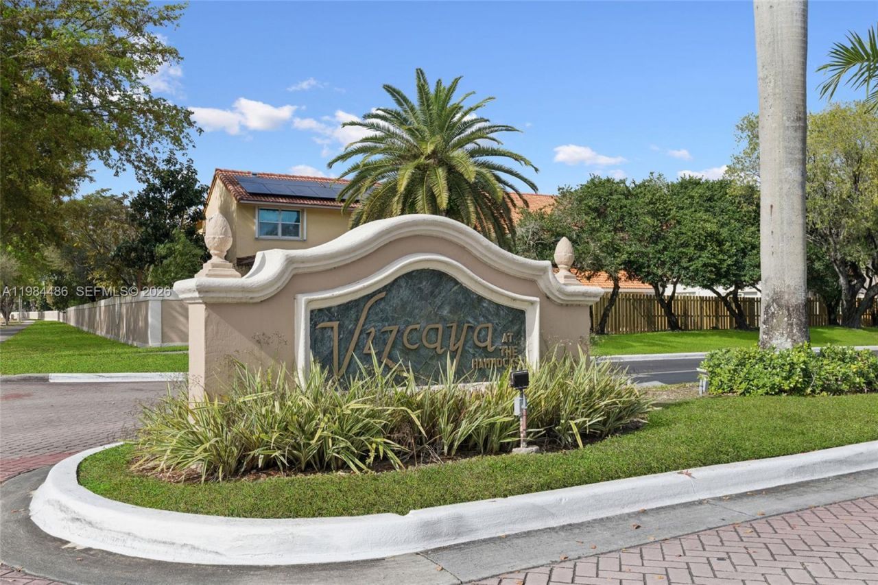 15174 SW 111th St , Miami, FL 33196 Photo