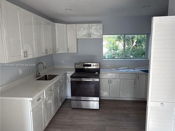 629 9th St , West Palm Beach, FL 33401