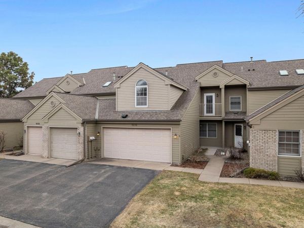 1614 Rose Hill Circle, Saint Paul, MN 55108