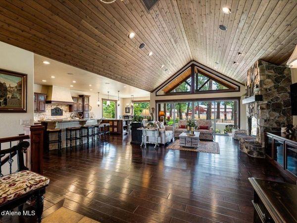 11042 N Cattle DR, Hayden, ID 83835