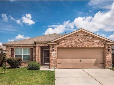 600 Noble Grove Lane, Fort Worth, TX 76140