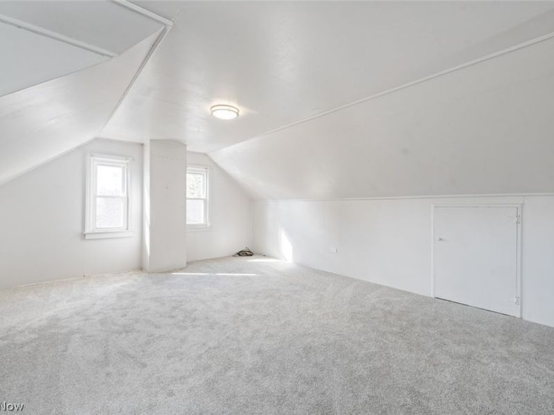 1206 Lander Road, Mayfield Heights, OH 44124 Photo 22