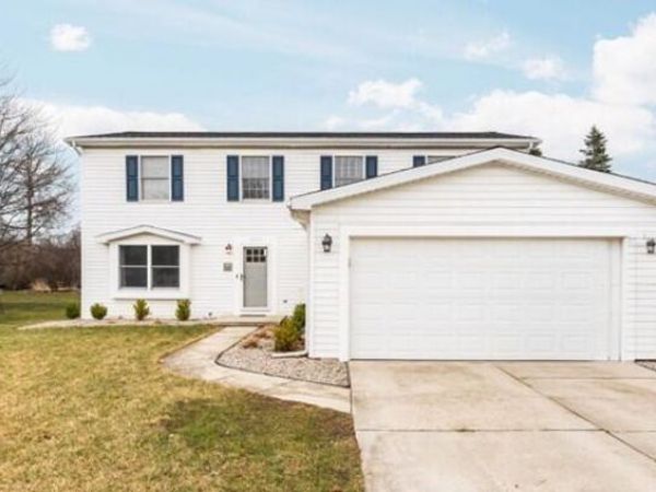 1234 Harwood Circle, Saline, MI 48176