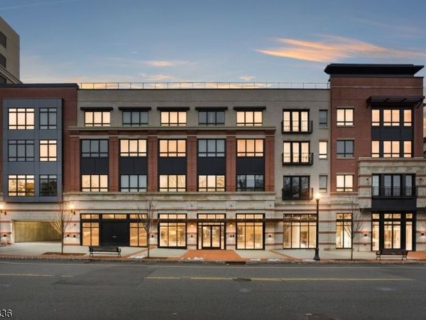 37 Orange Rd, Unit 206, Montclair, NJ 07042