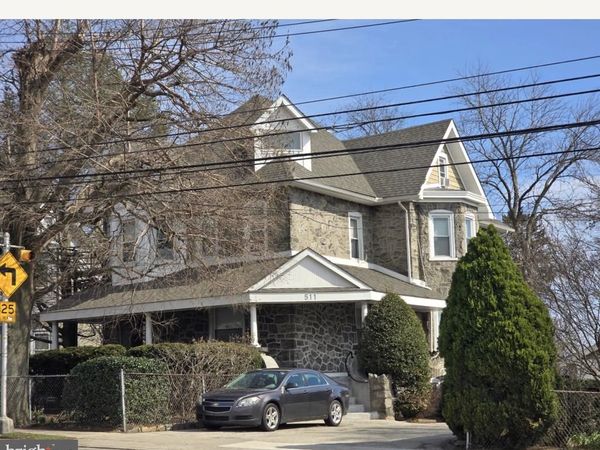 511 CHESTER PIKE, SHARON HILL, PA 19079