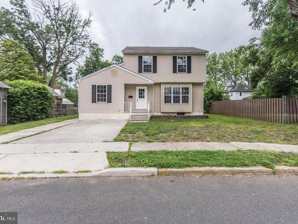 308 BROWN STREET, BURLINGTON, NJ 08016