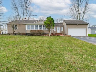 7330 Salt Road, Clarence Center, NY 14032