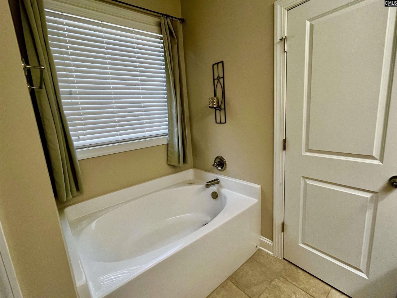 526 Bronze Drive Photo 17