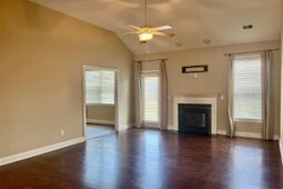 526 Bronze Drive photo 4