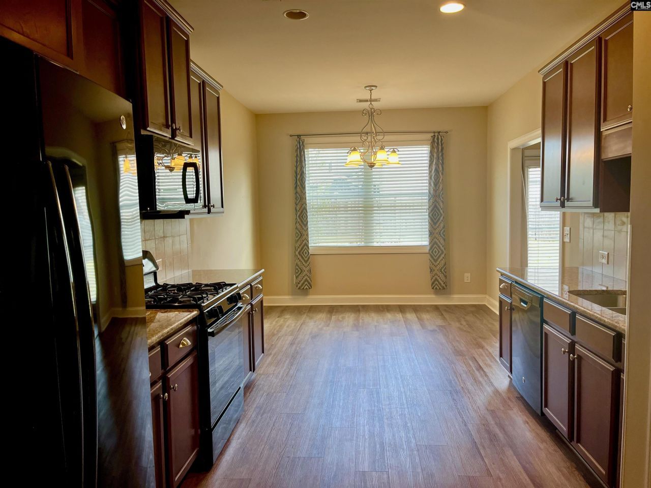 526 Bronze Drive Photo 9