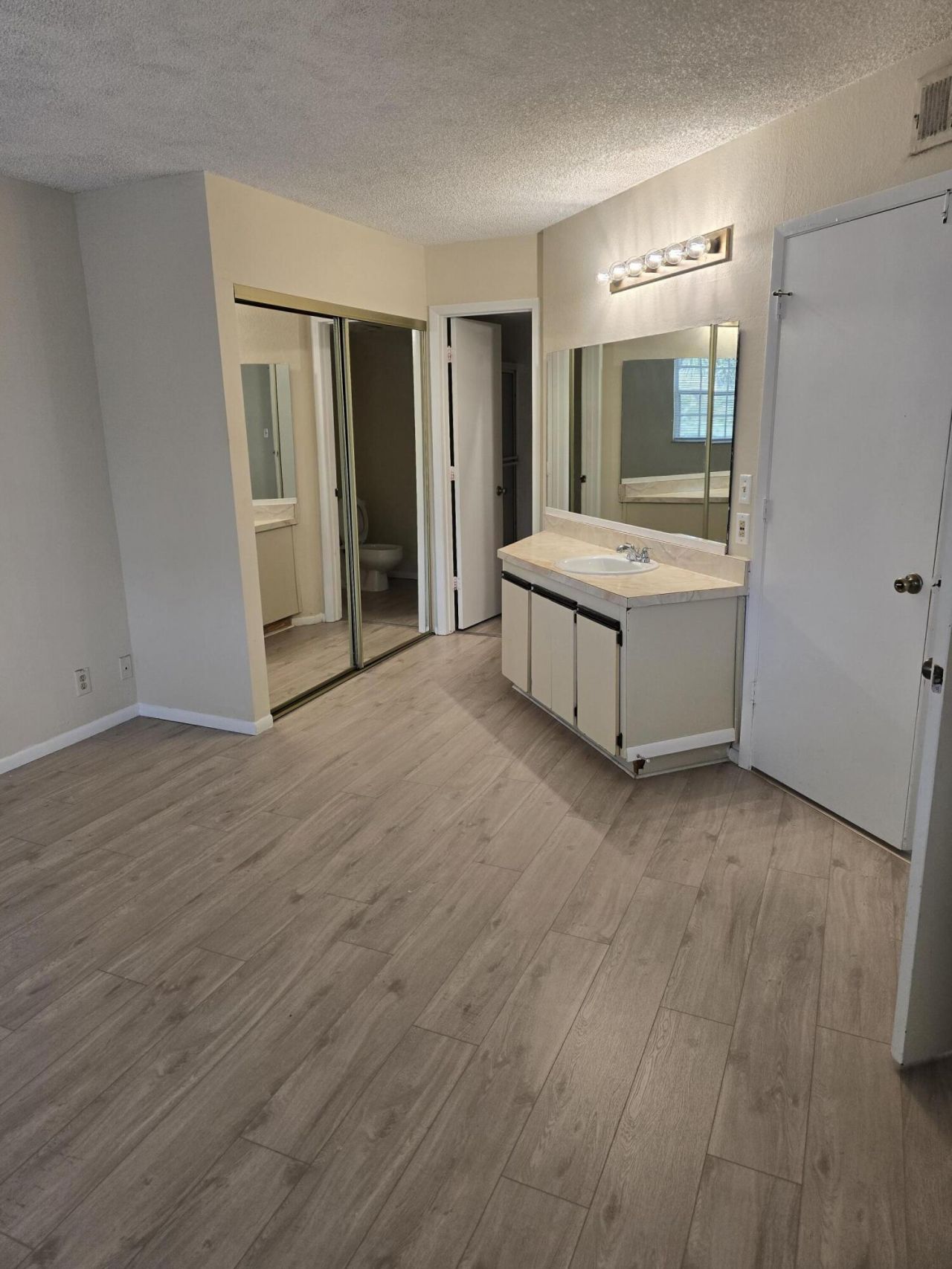 1520 SE Royal Green Circle, Unit K-203, Port Saint Lucie, FL 34952 Photo