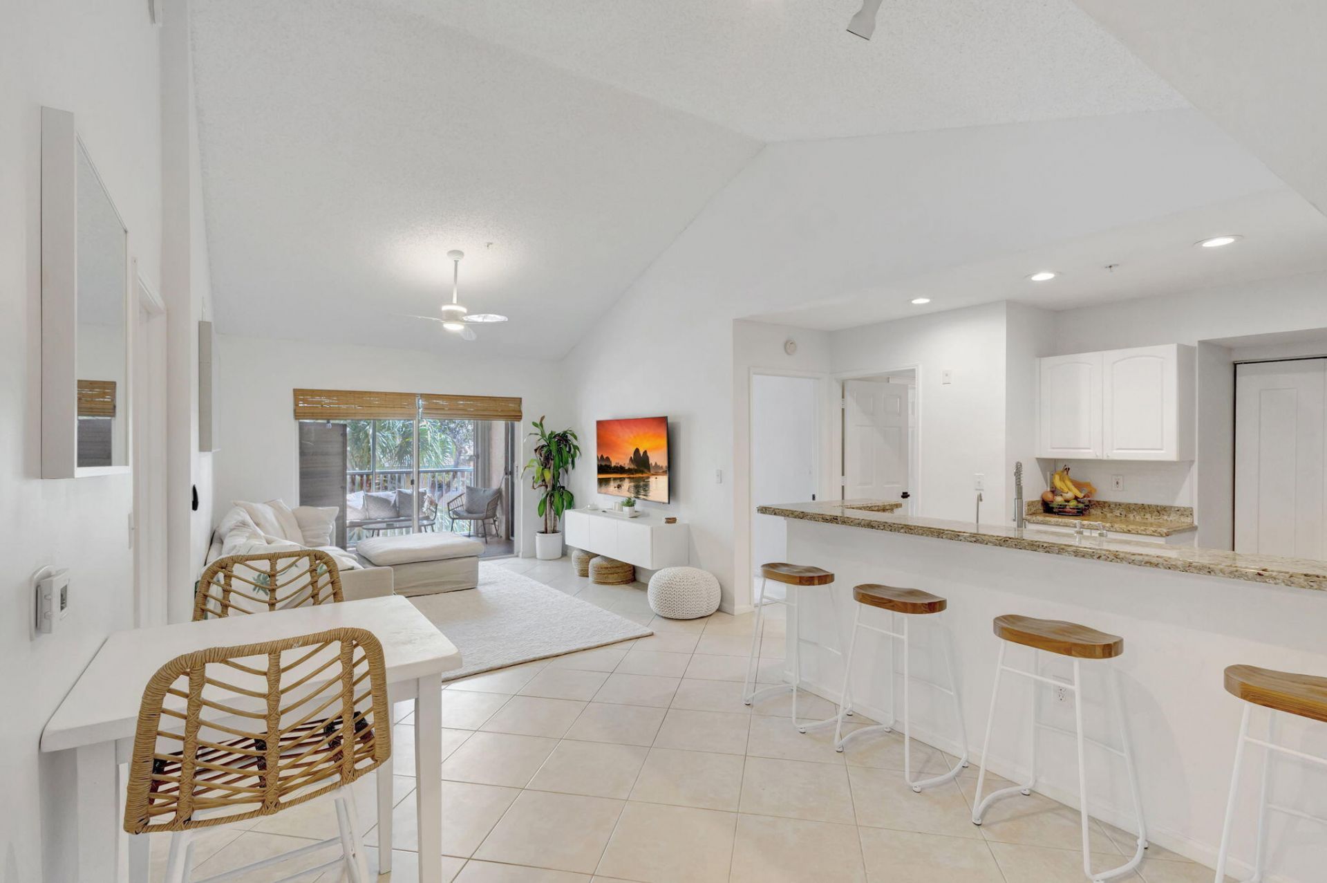 284 Village Boulevard, Unit 9307, Tequesta, FL 33469 Photo
