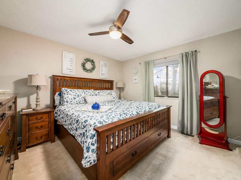 3870 Cypress Creek Drive, Columbus, OH 43228 Photo 18