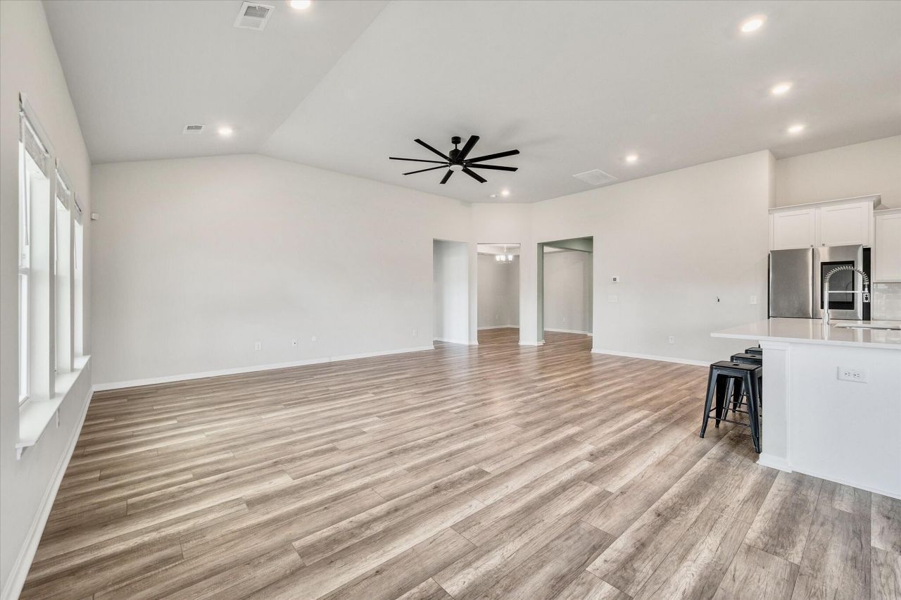 974 Arrowwood Way Photo 13