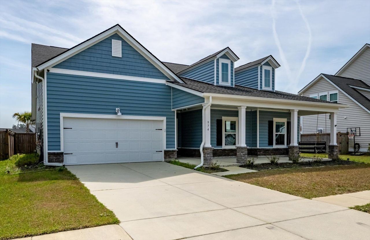 974 Arrowwood Way Photo 4