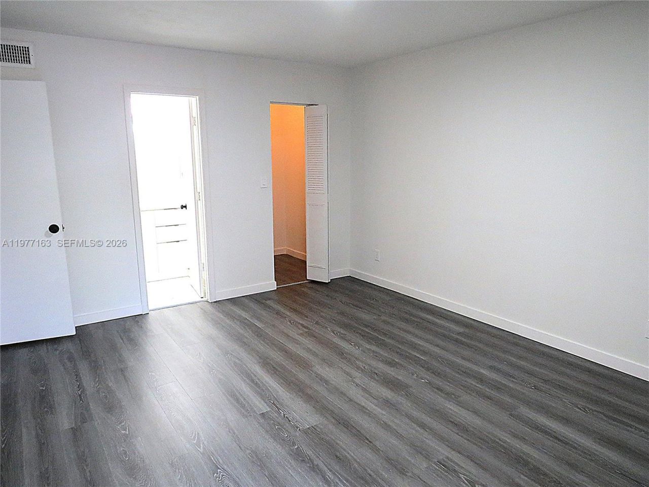 3591 Inverrary Dr, Unit 203, Lauderhill, FL 33319 Photo