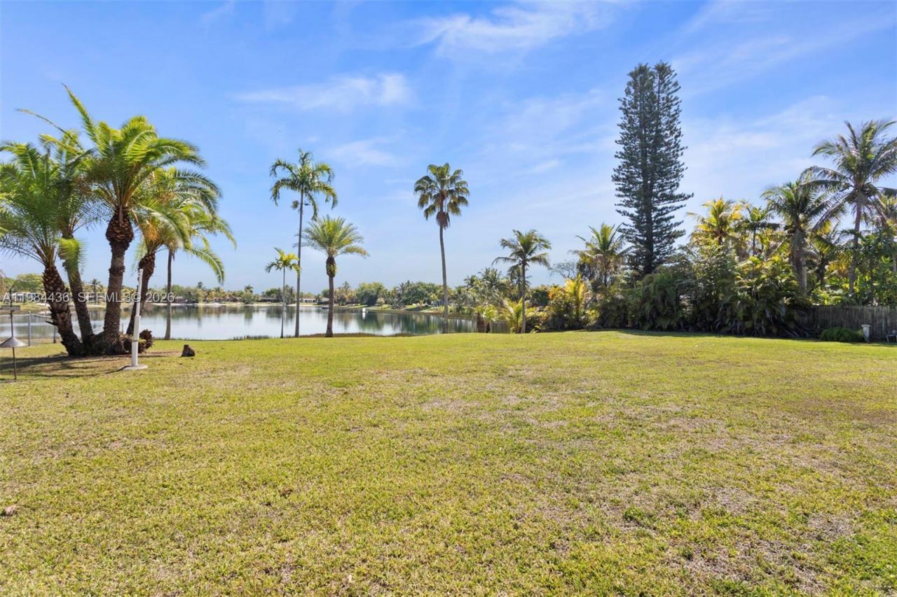 11807 SW 112th Ave , Miami, FL 33176 Photo