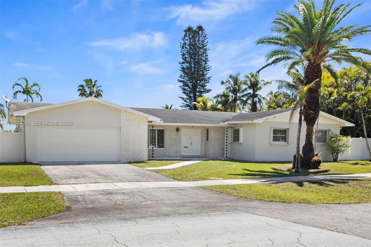 11807 SW 112th Ave , Miami, FL 33176 Photo