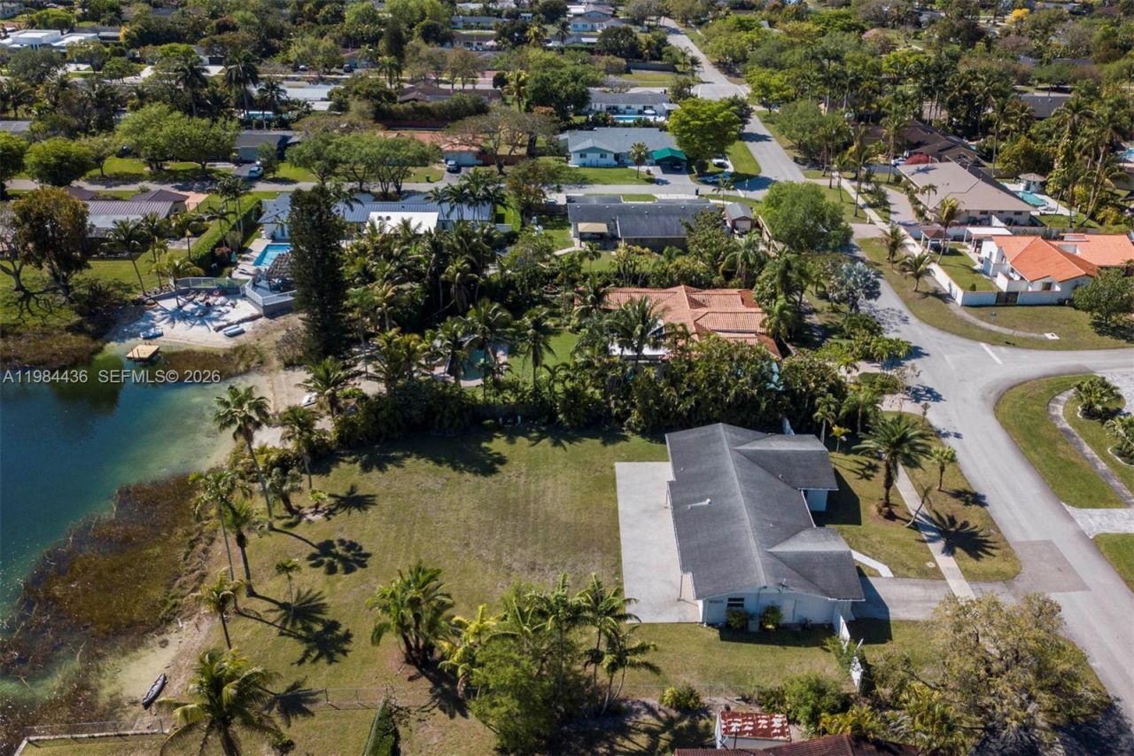 11807 SW 112th Ave , Miami, FL 33176 Photo