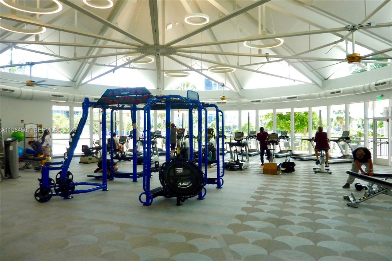 2500 Parkview Dr , Unit 509, Hallandale Beach, FL 33009 Photo