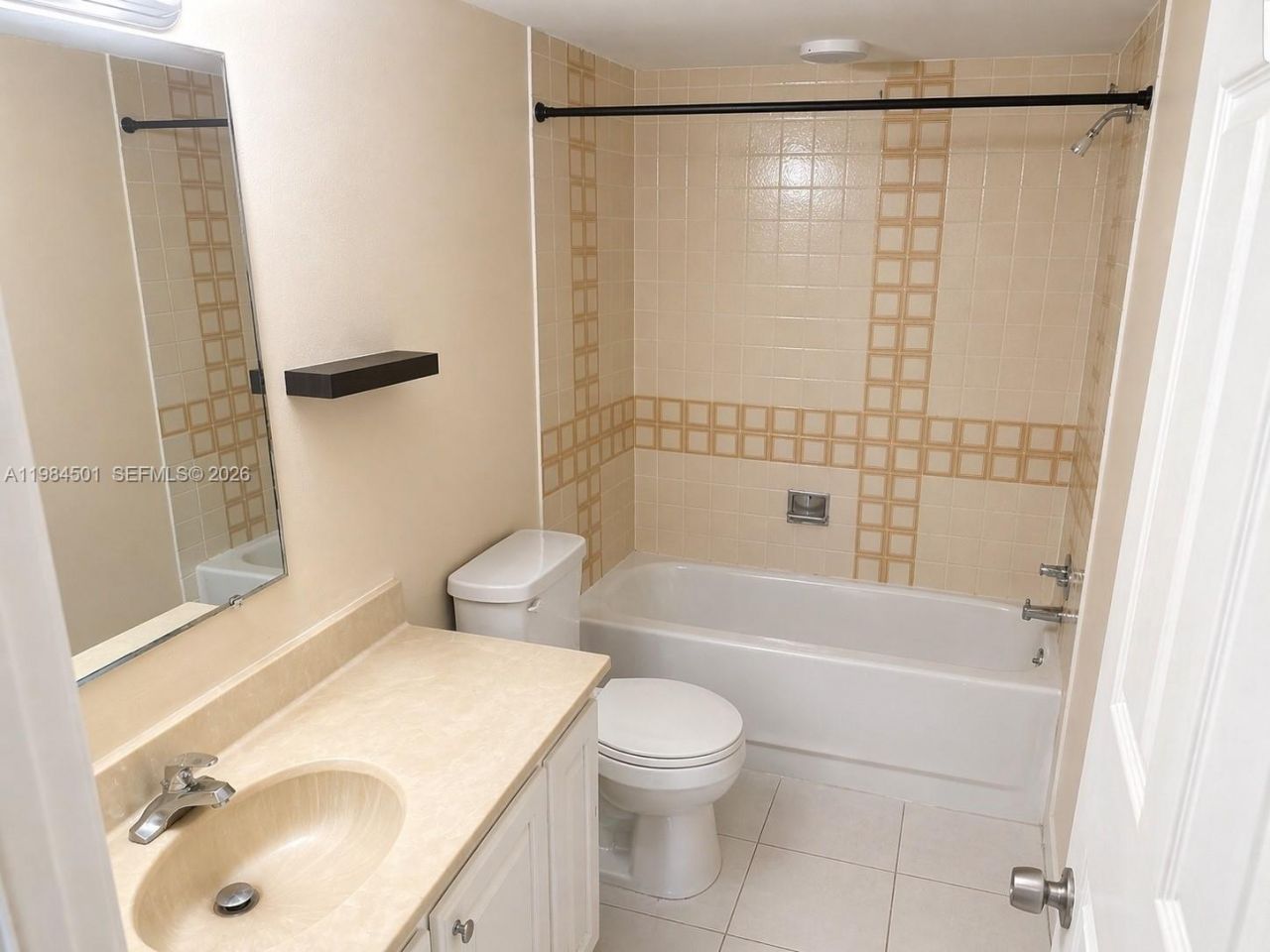 2500 Parkview Dr, Unit 509, Hallandale Beach, FL 33009 Photo
