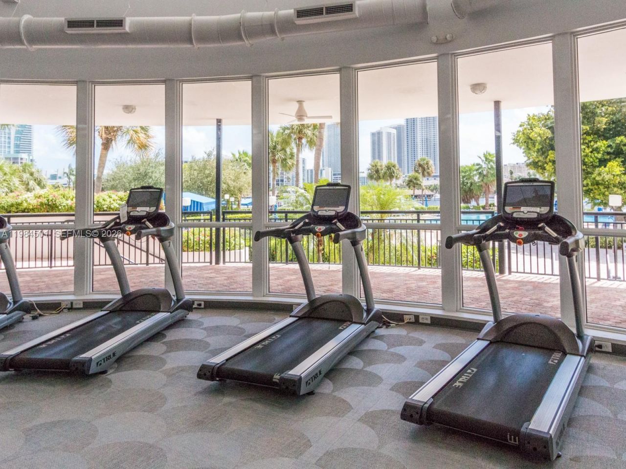2500 Parkview Dr, Unit 509, Hallandale Beach, FL 33009 Photo