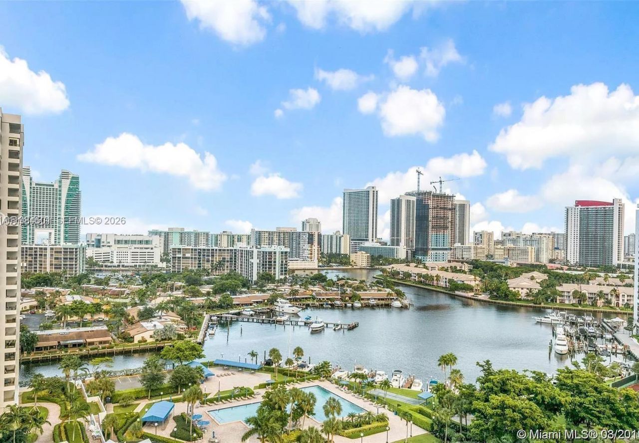 2500 Parkview Dr , Unit 509, Hallandale Beach, FL 33009 Photo