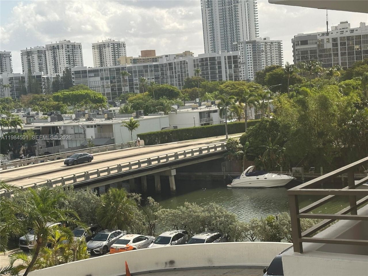 2500 Parkview Dr, Unit 509, Hallandale Beach, FL 33009 Photo