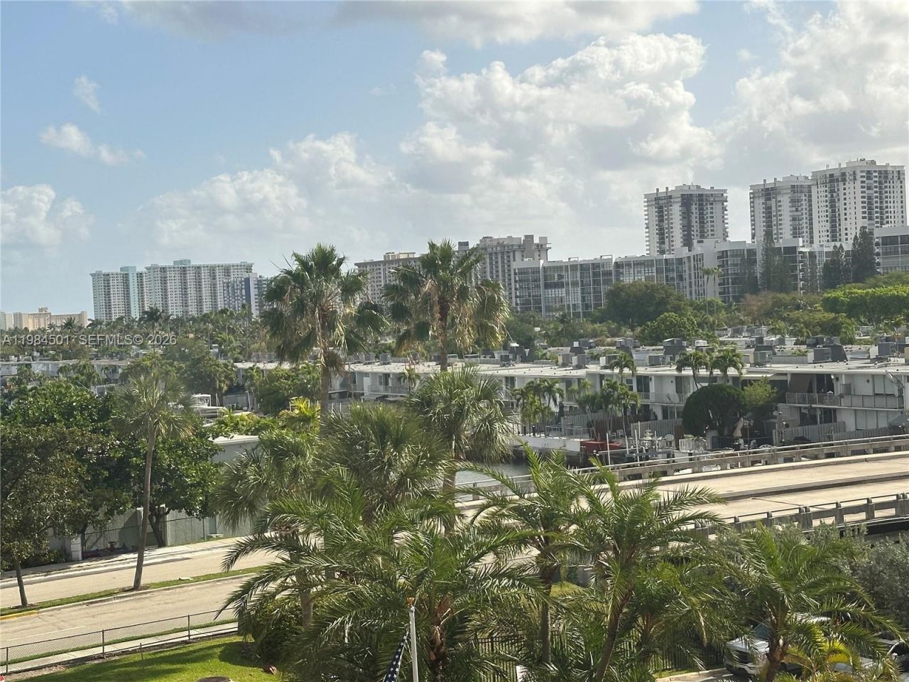 2500 Parkview Dr, Unit 509, Hallandale Beach, FL 33009 Photo