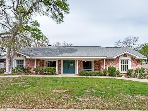 5001 Boulder Lake Road , Fort Worth, TX 76103