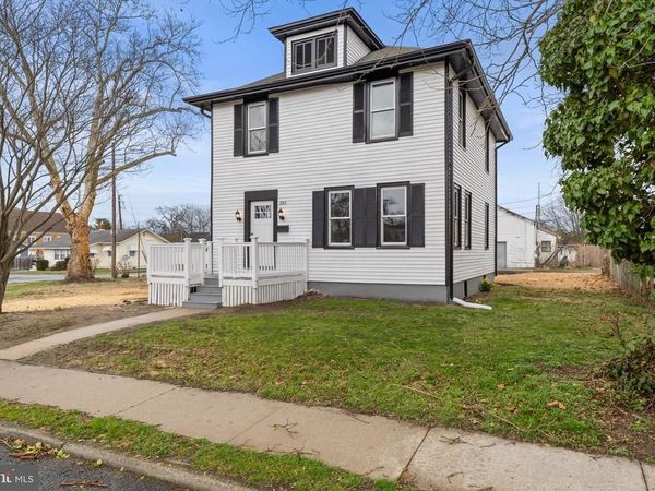 261 B STREET, CARNEYS POINT, NJ 08069