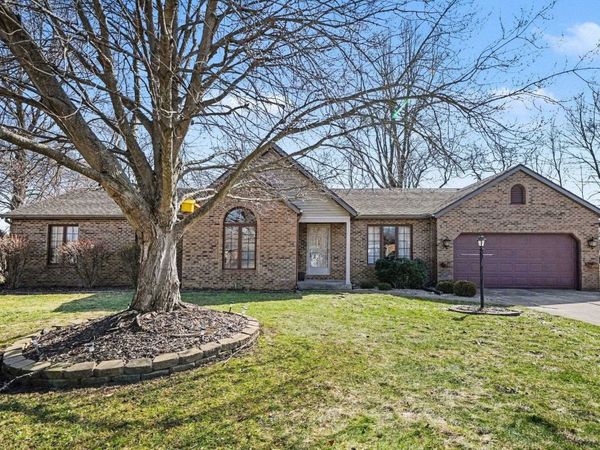22136 Bee Court, South Bend, IN 46628