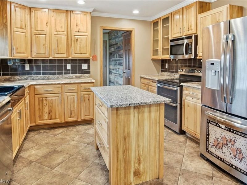 960 3rd Street, Philo, OH 43771 Photo 11