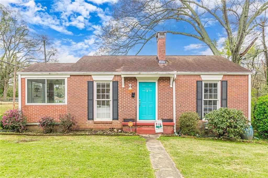 1324 E Forrest Avenue, East Point, GA 30344 Main Photo