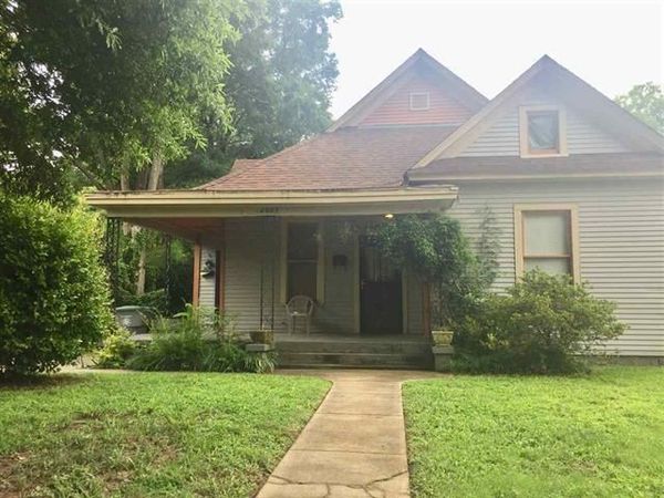 2023 YOUNG AVE, Memphis, TN 38104