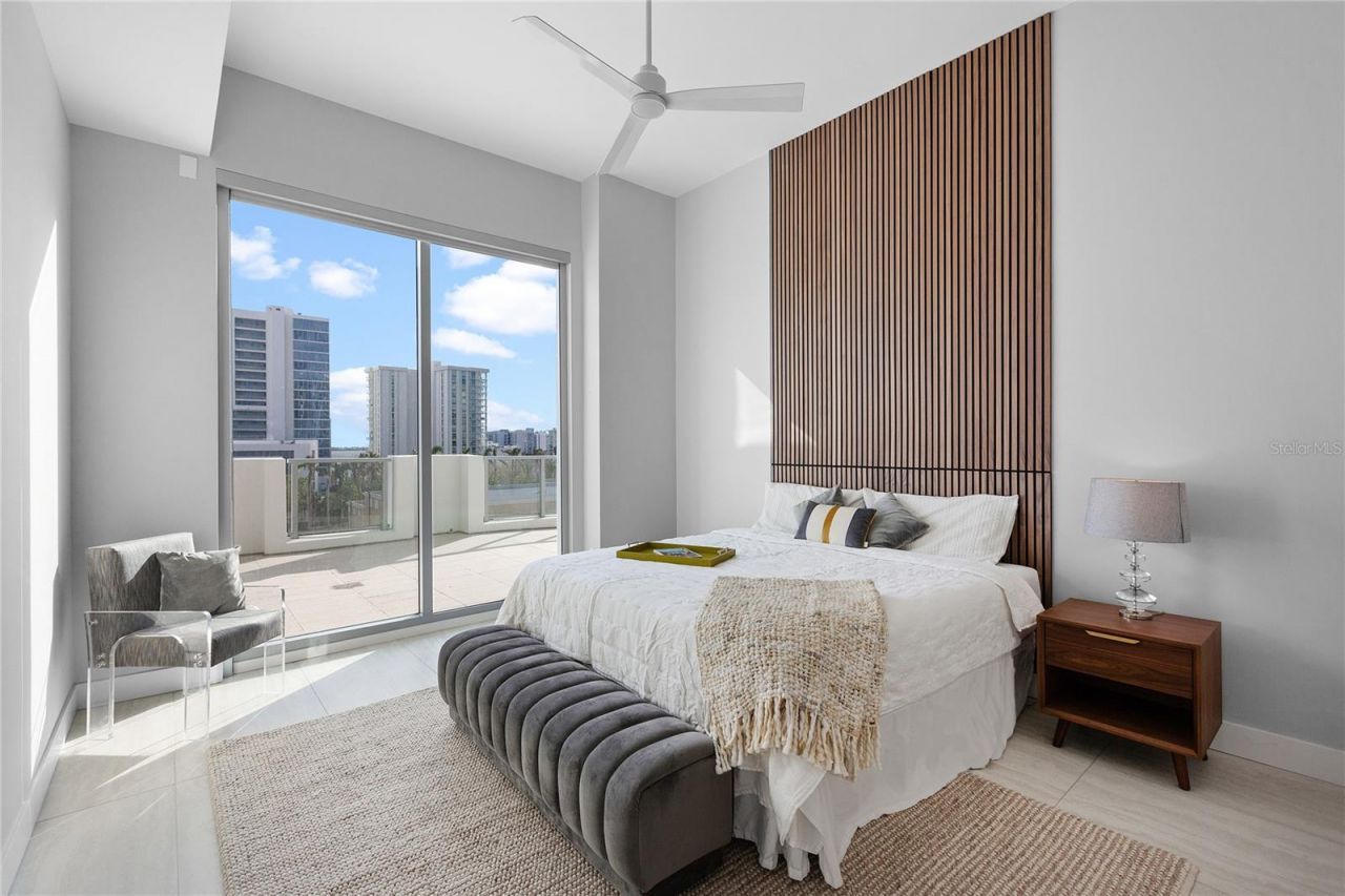 301 Quay Commons, Unit 509, Sarasota, FL 34236 Photo