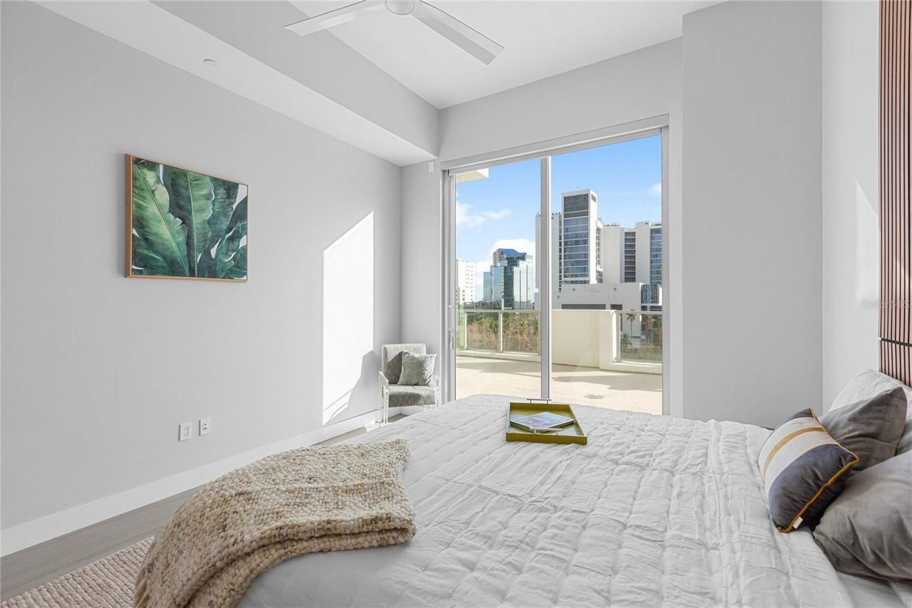 301 Quay Commons, Unit 509, Sarasota, FL 34236 Photo