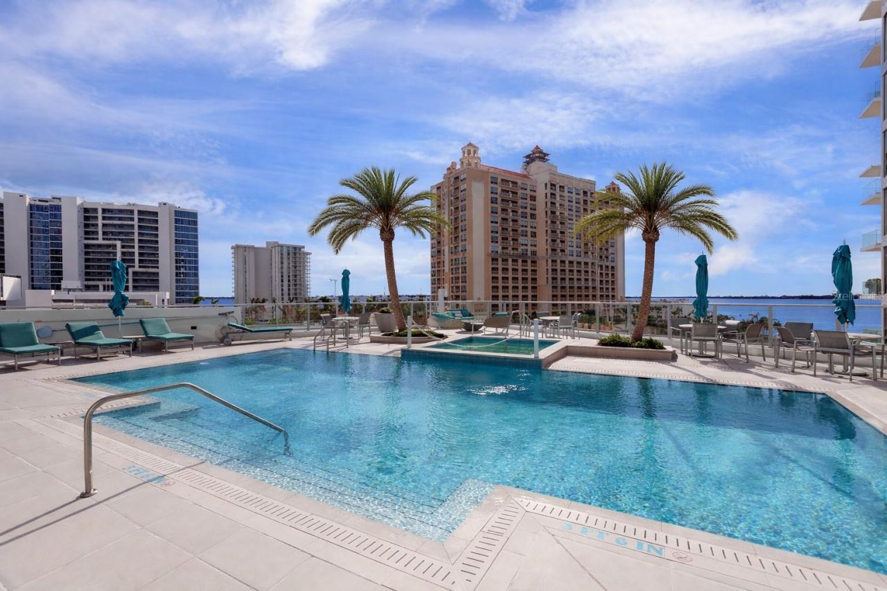 301 Quay Commons, Unit 509, Sarasota, FL 34236 Photo