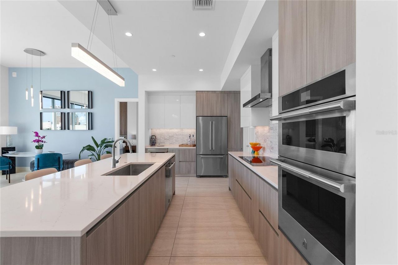 301 Quay Commons, Unit 509, Sarasota, FL 34236 Photo