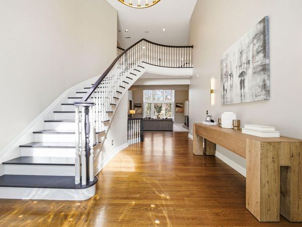 4876 Paddington Way, Powell, OH 43065