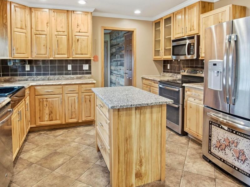 960 3rd Street, Philo, OH 43771 Photo 12