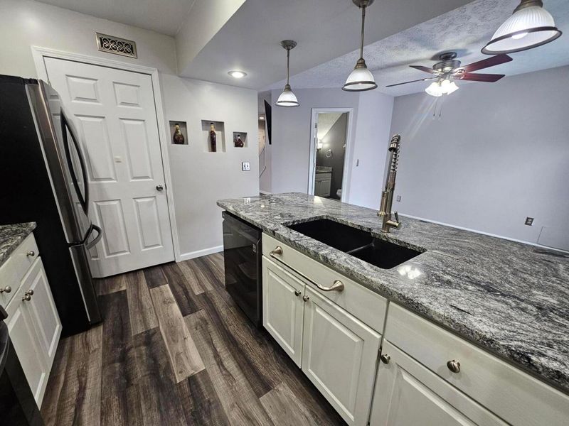 281 Cross Country Drive S, Unit C, Westerville, OH 43081 Photo 14