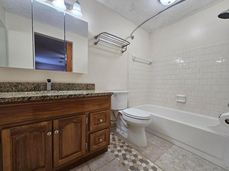 281 Cross Country Drive S, Unit C, Westerville, OH 43081 Photo 19