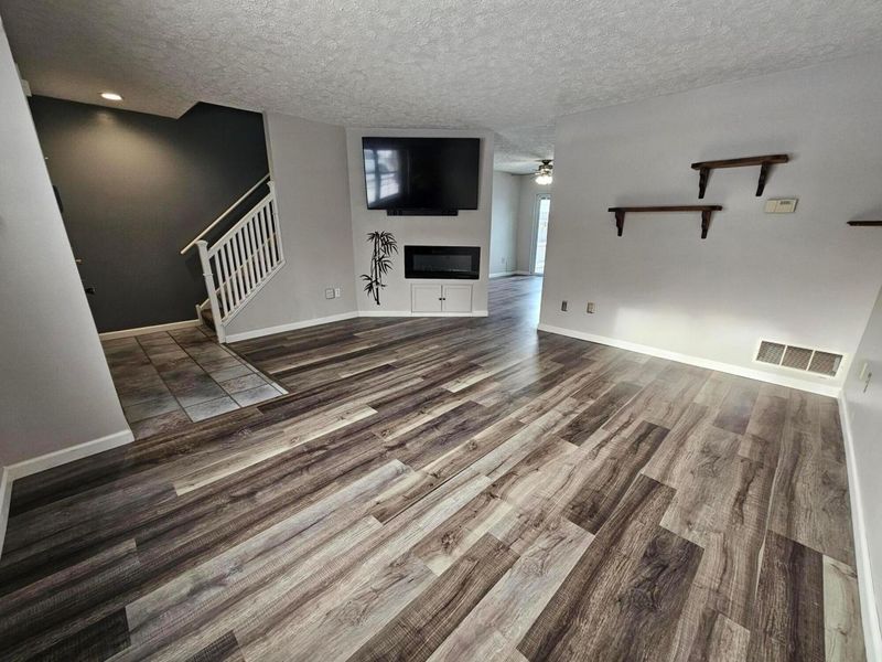 281 Cross Country Drive S, Unit C, Westerville, OH 43081 Photo 4