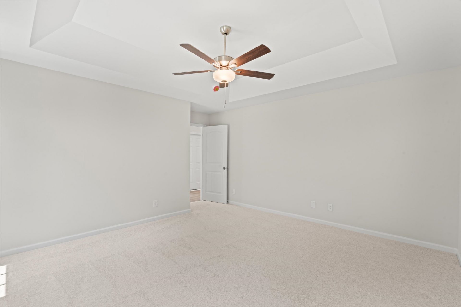 176 Gray Owl Dr. Photo 12