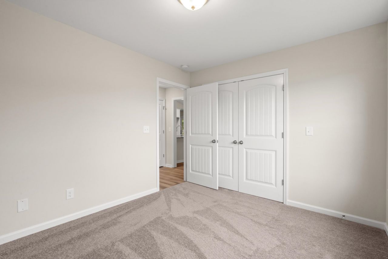 176 Gray Owl Dr. Photo 12