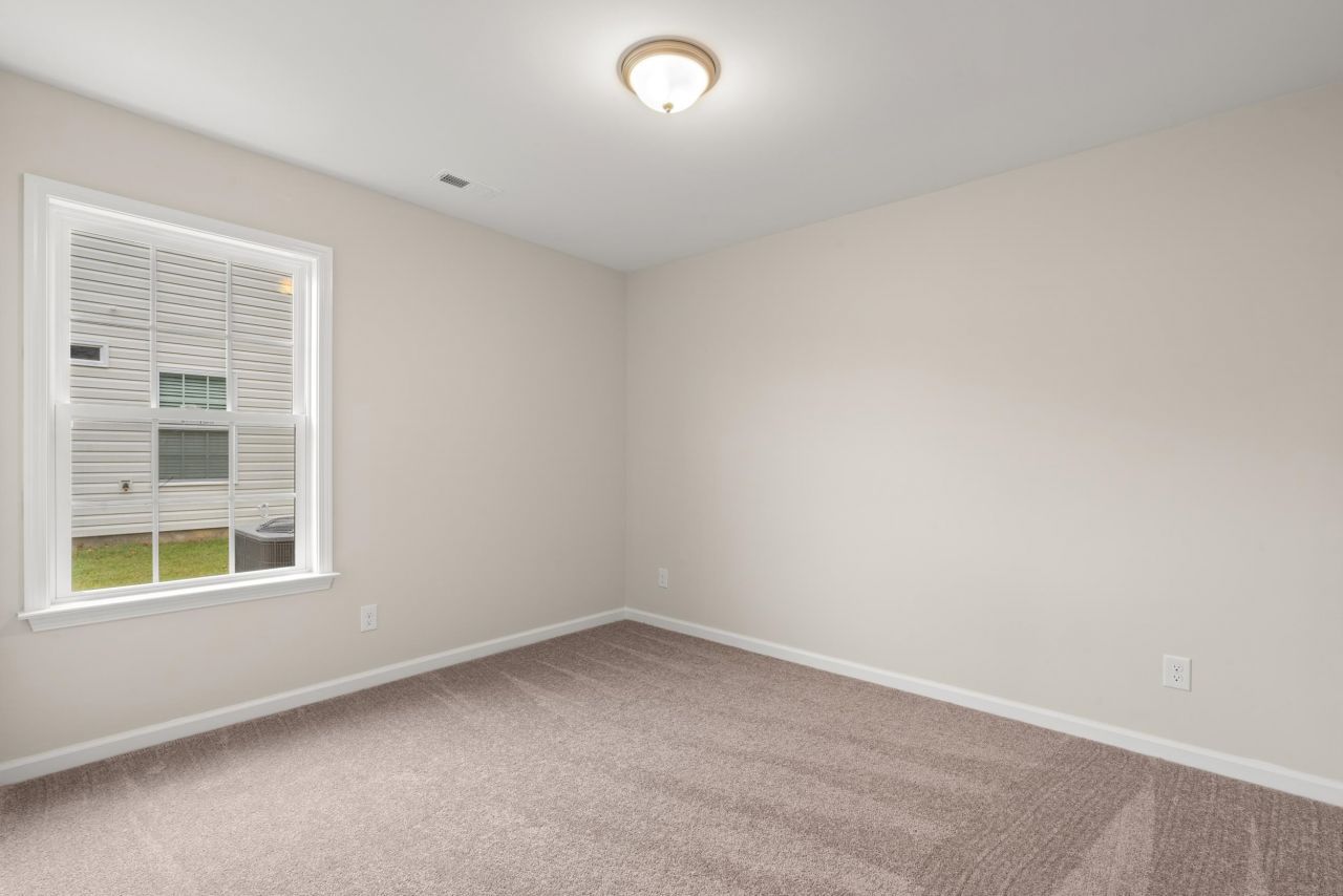 176 Gray Owl Dr. Photo 14