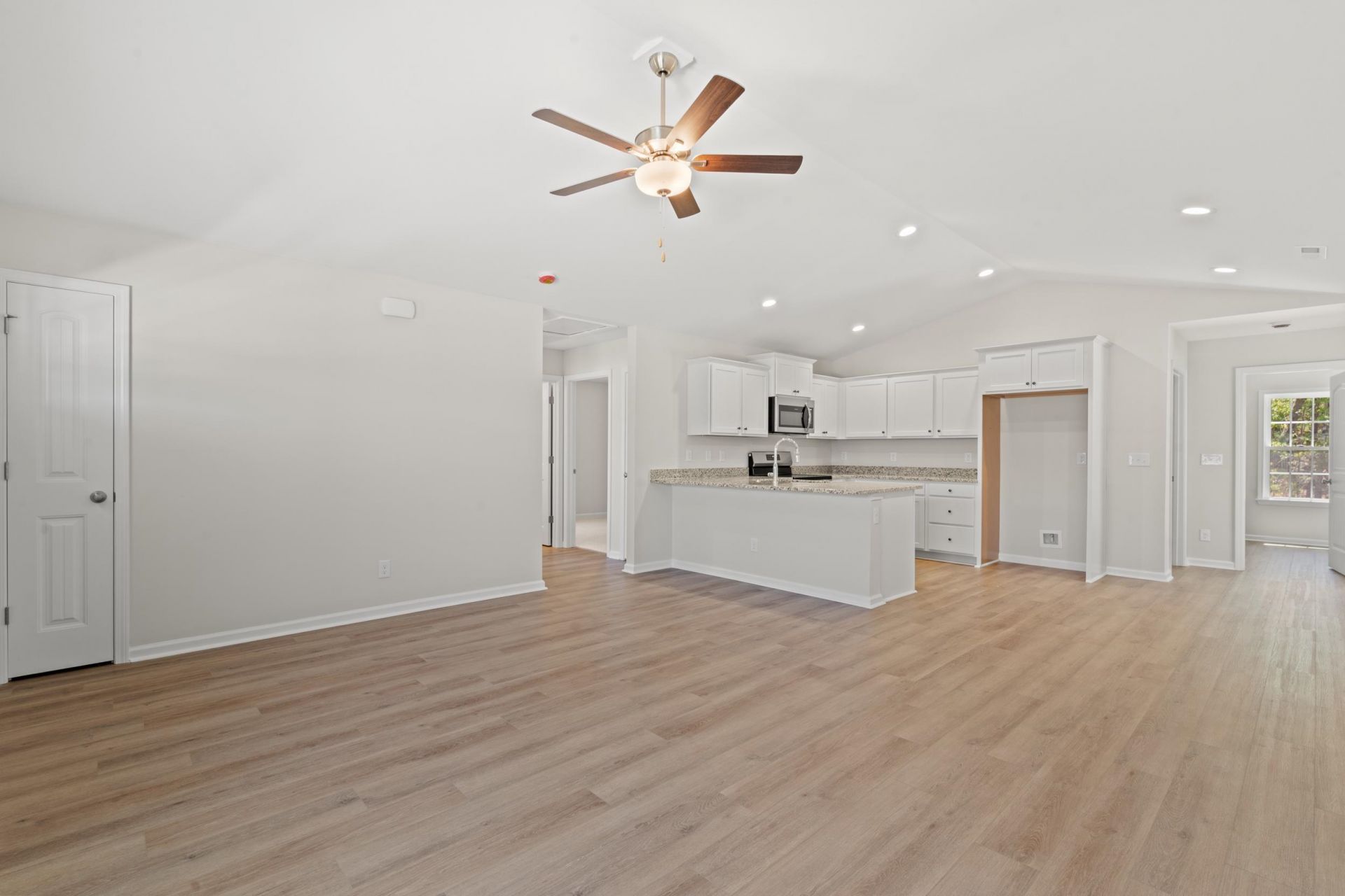 176 Gray Owl Dr. Photo 3