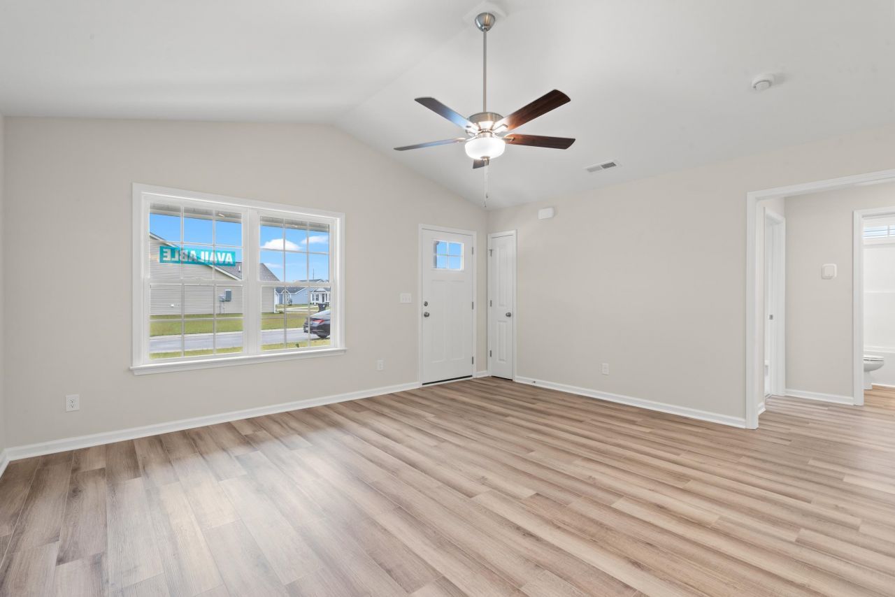 176 Gray Owl Dr. Photo 4