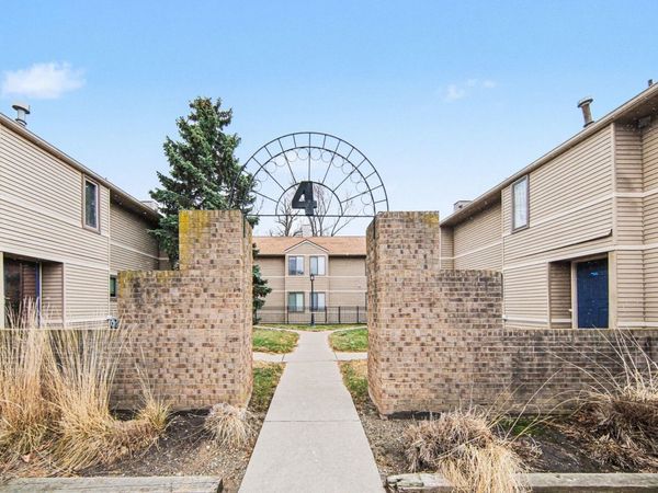 300 Briarcrest Drive, Unit 140, Ann Arbor, MI 48104